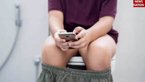 use phone in washroom